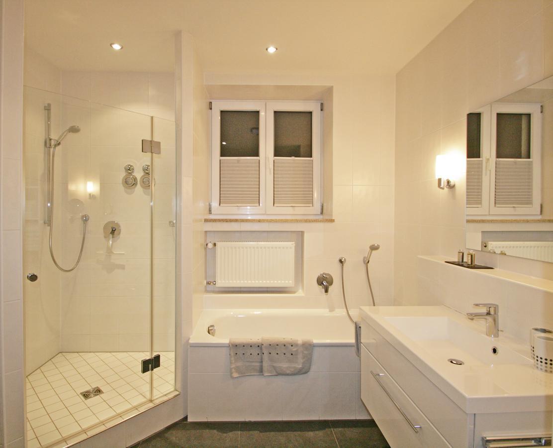Ferienwohnung Am Kurpark -Wohnung 2,90Qm- ガルミッシュ・パルテンキルヒェン エクステリア 写真